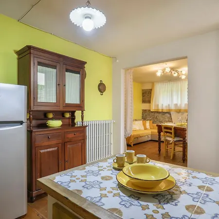 Basilimo Di Hill Apartmán